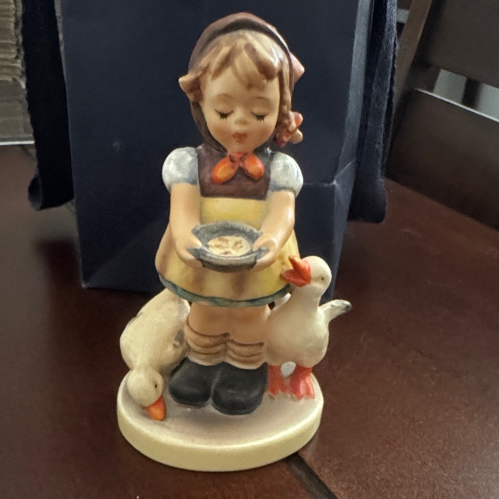 Hummel Figurine Base with Markings